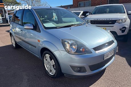 Blue 2006 Ford Fiesta Hatchback Ghia