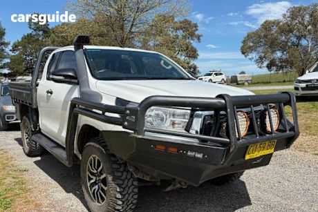 White 2019 Toyota Hilux X Cab Cab Chassis Sr (4X4)