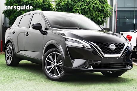 Black 2024 Nissan Qashqai SUV ST-L F