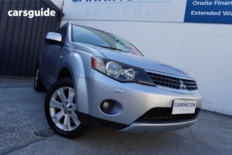 Silver 2008 Mitsubishi Outlander Wagon Vr-X
