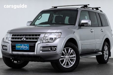 Silver 2021 Mitsubishi Pajero Wagon Exceeed (4X4) 7 Seat