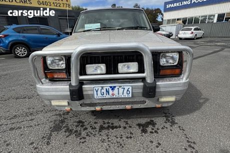 Gold 1996 Jeep Cherokee Wagon Sport (4X4)