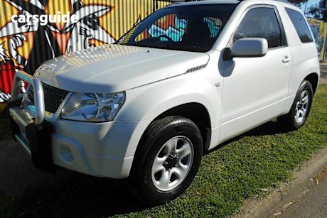 White 2011 Suzuki Grand Vitara Wagon Prestige (4X4)