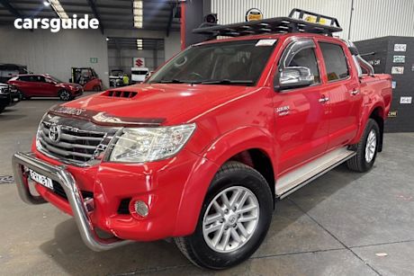 Red 2013 Toyota Hilux Dual Cab Pick-up Sr5 (4X4)