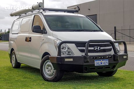 White 2015 Hyundai Iload Van