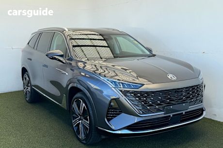 Grey 2025 MG Qs SUV ESSENCE 4X4