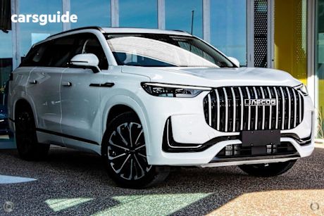 White 2025 Jaecoo J8 SUV TRACK F