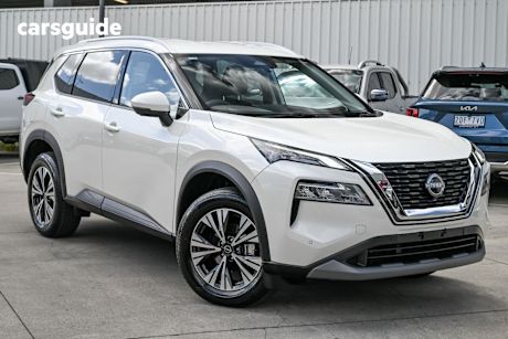 White 2025 Nissan X-Trail SUV ST-L F
