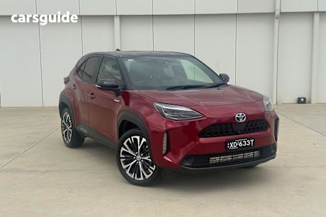 2023 Toyota Yaris Cross SUV URBAN F
