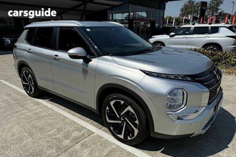 Silver 2023 Mitsubishi Outlander Wagon Aspire 7 Seat (2Wd)