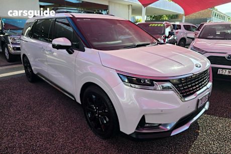 White 2021 Kia Carnival Wagon Platinum