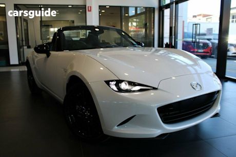 White 2025 Mazda MX-5 Convertible G20 R