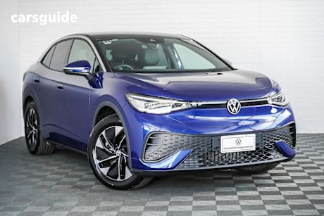 Blue 2025 Volkswagen Id.5 Wagon Pro
