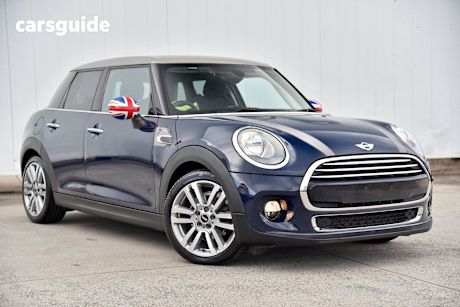 Blue 2017 Mini Cooper Hatchback 5D Hatch