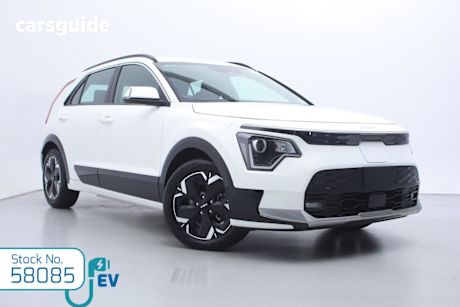 White 2023 Kia Niro Wagon Ev S