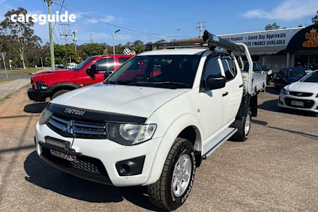 White 2013 Mitsubishi Triton Double Cab Utility Glx (4X4)