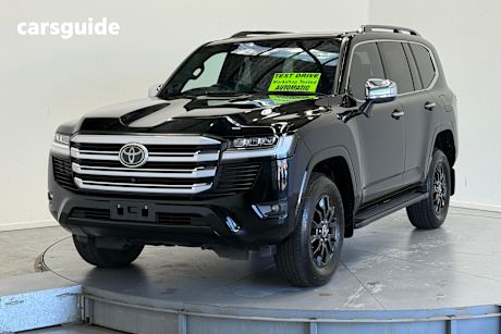 Black 2023 Toyota Landcruiser SUV SAHARA 4X4