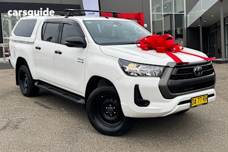 White 2021 Toyota Hilux Ute Tray SR 4X4
