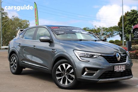 Grey 2022 Renault Arkana Coupe Zen