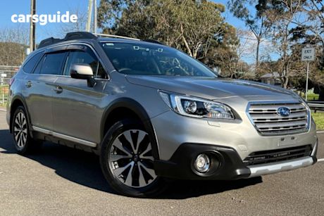 Silver 2017 Subaru Outback Wagon 3.6R