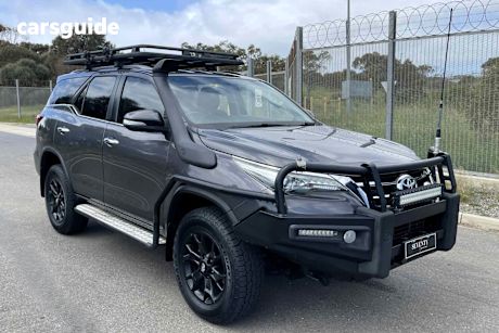 Grey 2016 Toyota Fortuner Wagon Crusade