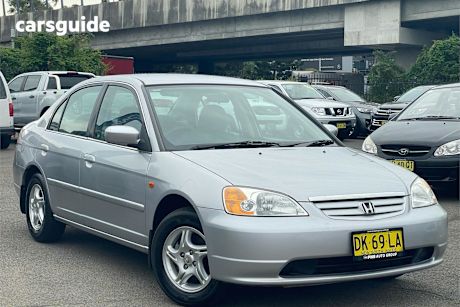 Silver 2002 Honda Civic Sedan GLI F