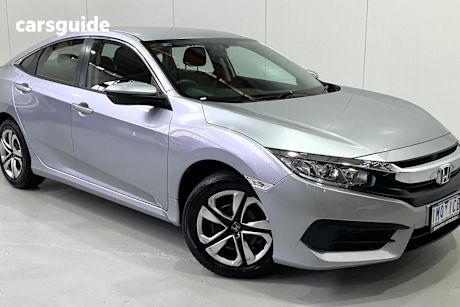 Silver 2018 Honda Civic Sedan VTI F