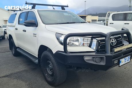 White 2019 Toyota Hilux Ute Tray SR 4X4