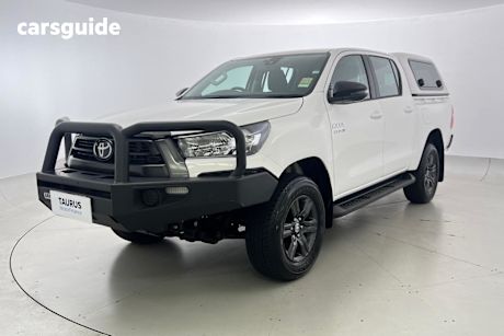 White 2023 Toyota Hilux Ute Tray SR 4X4