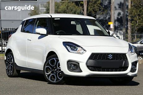White 2024 Suzuki Swift Hatch SPORT F