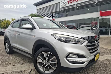 Silver 2017 Hyundai Tucson SUV ACTIVE X F
