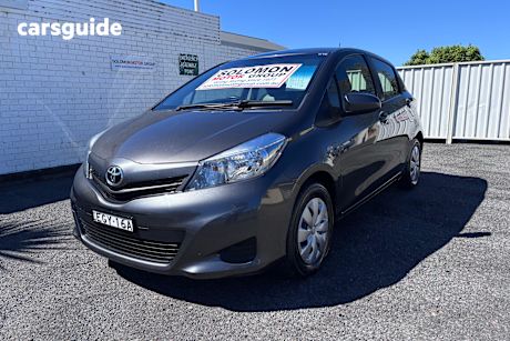 Grey 2014 Toyota Yaris Hatch YR F