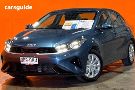Blue 2024 Kia Cerato Sedan S