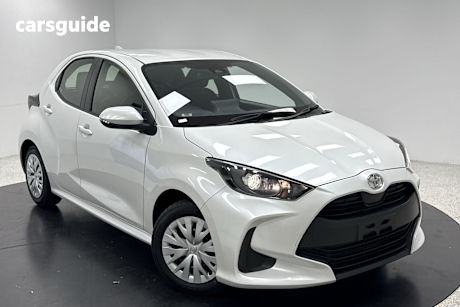 White 2023 Toyota Yaris Hatch ASCENT SPORT F