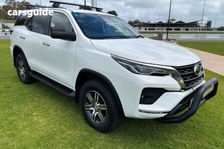 White 2021 Toyota Fortuner Wagon Gxl