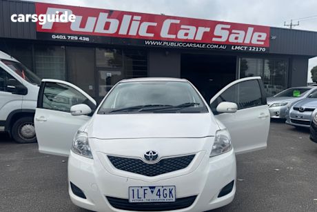 White 2008 Toyota Yaris Sedan Yrs