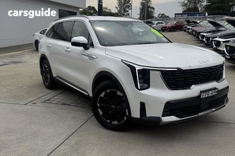 White 2025 Kia Sorento Wagon Sport 7 Seat