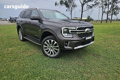 Bronze 2025 Ford Everest SUV PLATINUM 4X4