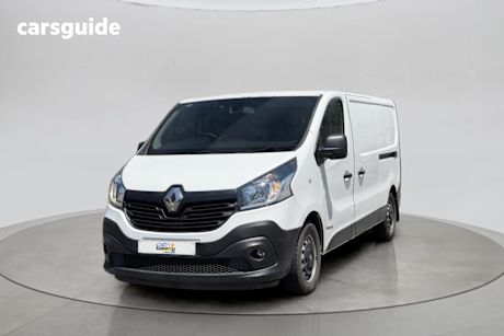 White 2017 Renault Trafic Van Lwb