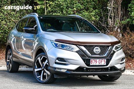 Grey 2020 Nissan Qashqai SUV TI F