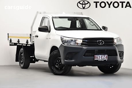 White 2022 Toyota Hilux Ute Tray WORKMATE R