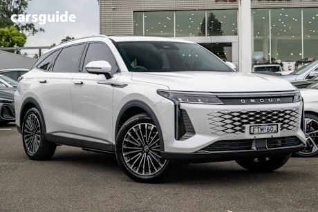 White 2025 Omoda Omoda 9 SUV VIRTUE