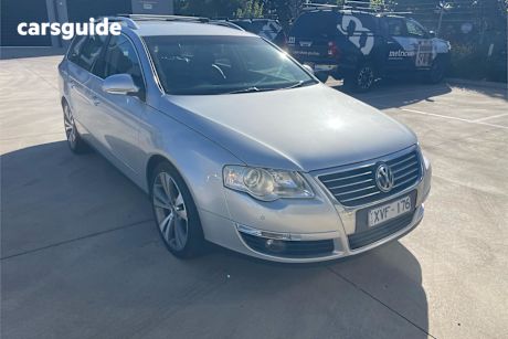 Silver 2010 Volkswagen Passat Wagon 125 Tdi Highline