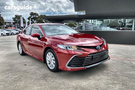 Red 2022 Toyota Camry Sedan ASCENT F