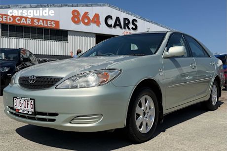 Silver 2002 Toyota Camry Sedan ATEVA