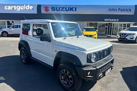 White 2024 Suzuki Jimny SUV GLX 4X4