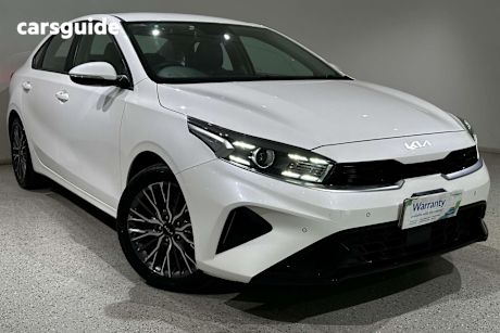 White 2022 Kia Cerato Sedan SPORT+ F