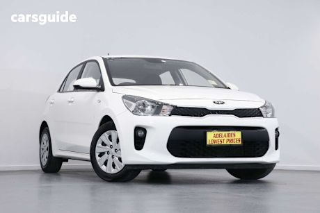 White 2019 Kia RIO Hatch S F