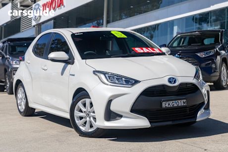 White 2020 Toyota Yaris Hatch SX HYBRID F