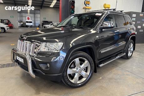 Grey 2011 Jeep Grand Cherokee Wagon Limited (4X4)